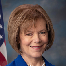 Headshot of Minnesota Democratic Senate candidate Tina Smith supported by Senate Majority PAC.